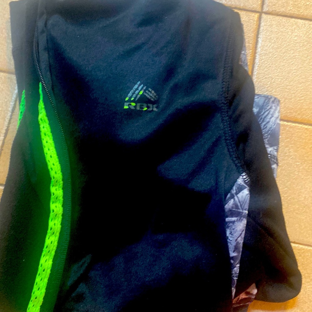 Reebok size 14-16 boys zip up hoodie